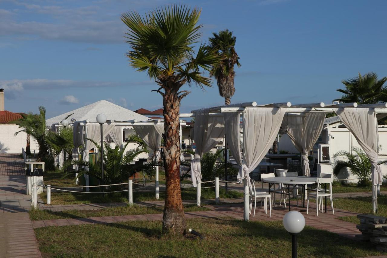 Torquemada Beach Club Margherita Di Savoia Exterior foto